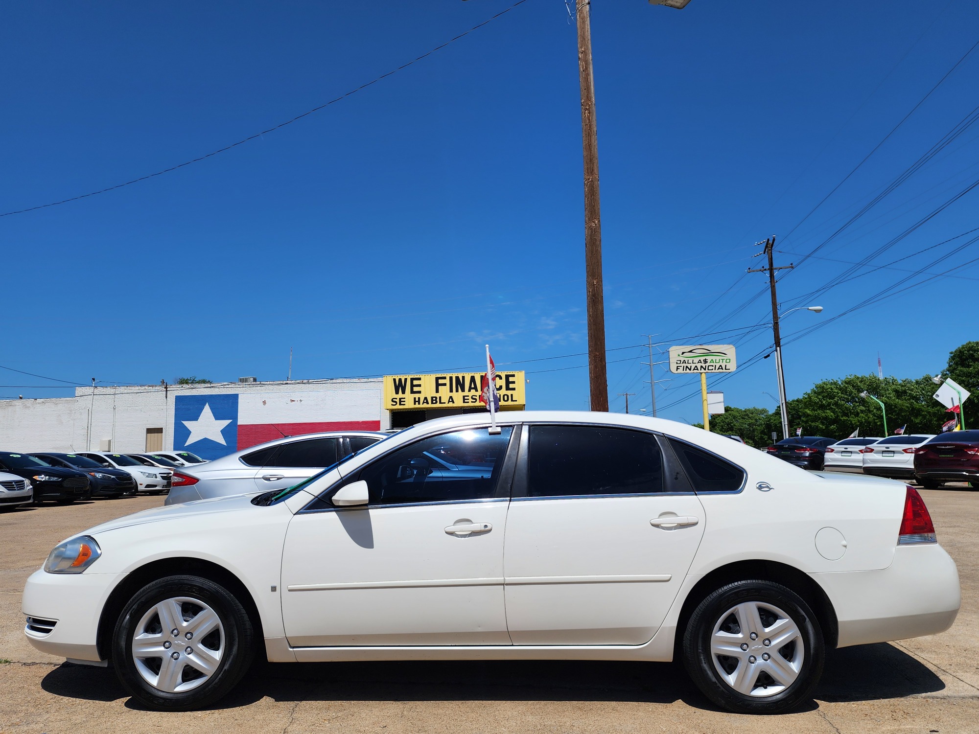 2006 WHITE Chevrolet Impala (2G1WB58K069) , located at 2660 S.Garland Avenue, Garland, TX, 75041, (469) 298-3118, 32.885551, -96.655602 - Photo #6